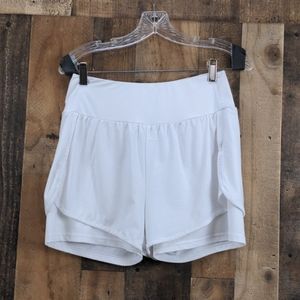 Coolrun White Shorts Size M